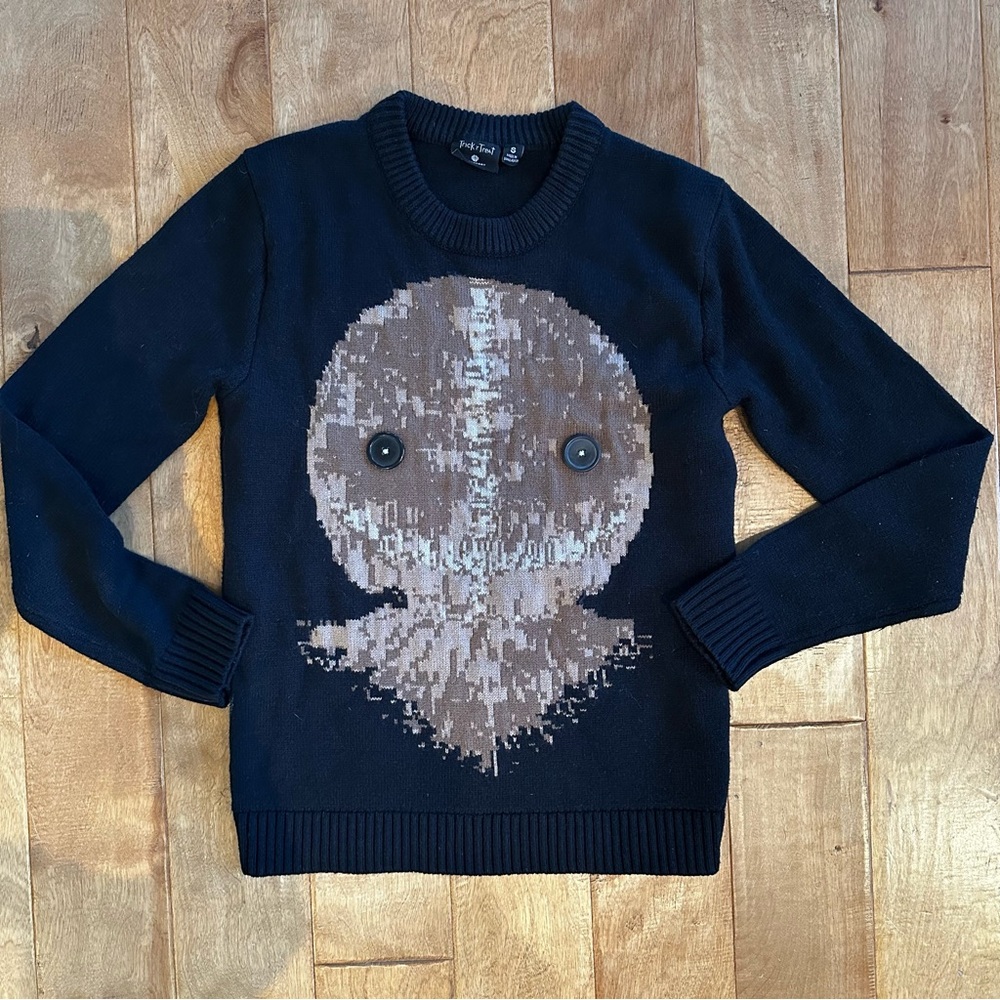 Trick 'r Treat Black Sweater Size Small Cozy Black Halloween